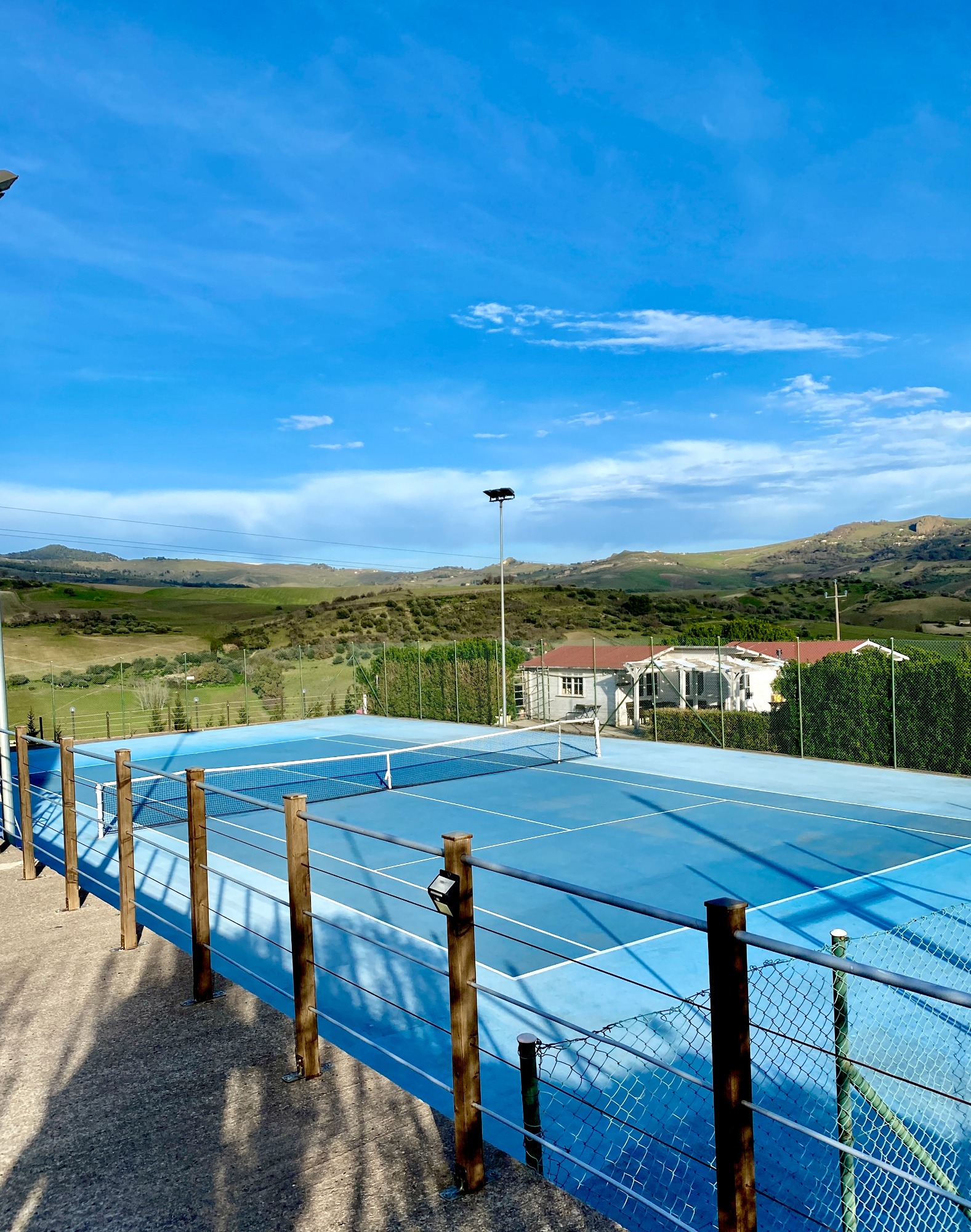 Tennis in Resina Ammortizzata